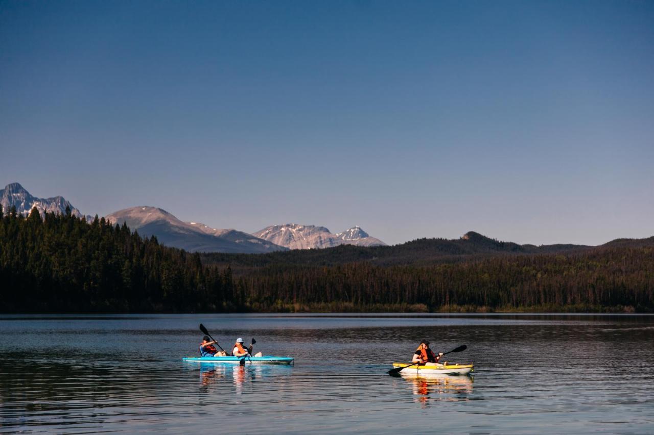 Patricia Lake Bungalows Jasper Esterno foto