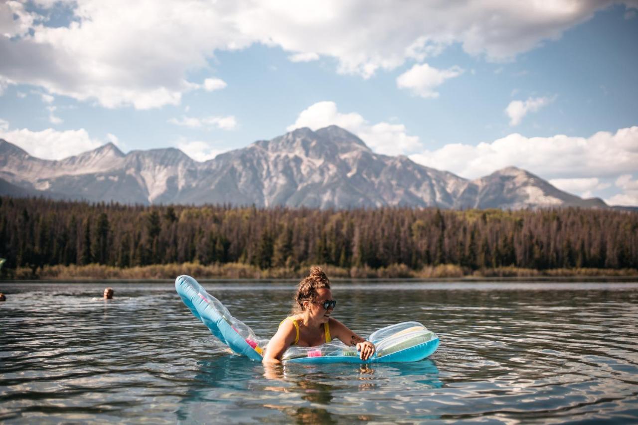 Patricia Lake Bungalows Jasper Esterno foto