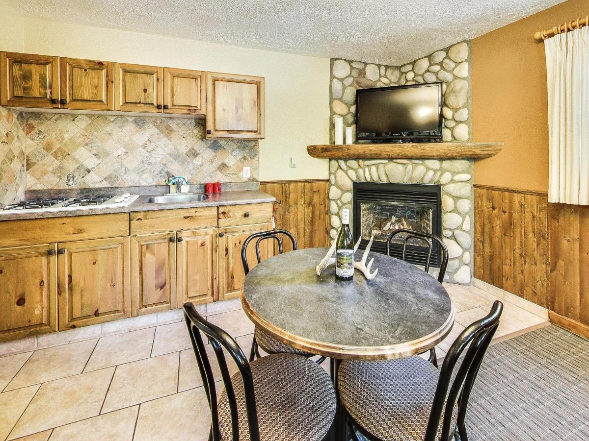 Patricia Lake Bungalows Jasper Esterno foto